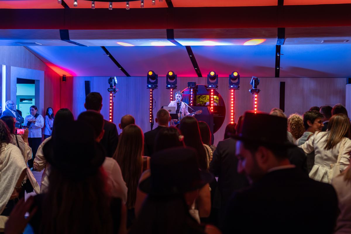 Live concert in The Meadow hall
