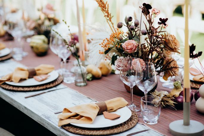 Consejos para seleccionar los centros de mesa perfectos para tu boda